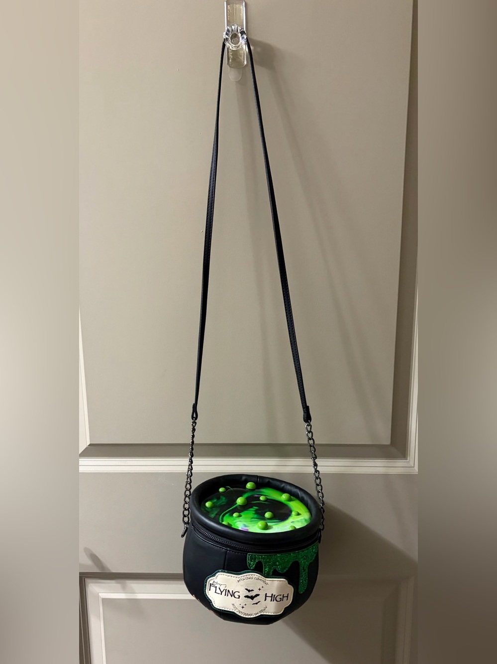 Betsey Johnson Feeling Popular Cauldron Crossbody Bag with Broom Zipper Pull - Picture 2 of 12